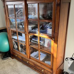 Gorgeous Book/display Case for Sale in San Rafael, CA - OfferUp