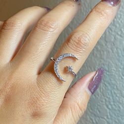 White Gold Cz Moon Open Ring 