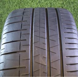 315 35R22 Pirelli PZero Corsa with 80% Tread 7/32 111 Y SKU 27920 Grade A Tires