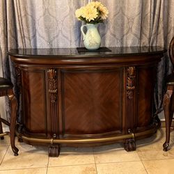 Beautiful Bar and Bar Stools