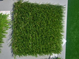 New 15' x 30' artificial grass roll