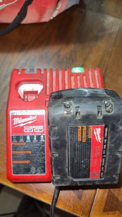 Milwaukee M18 and M12 Battery charger w/ M18 5.0 AH battery
