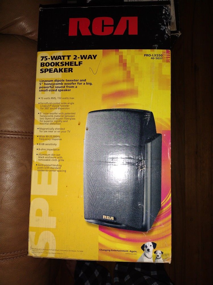Vintage Radio Shack RCA Bookshelf Speaker