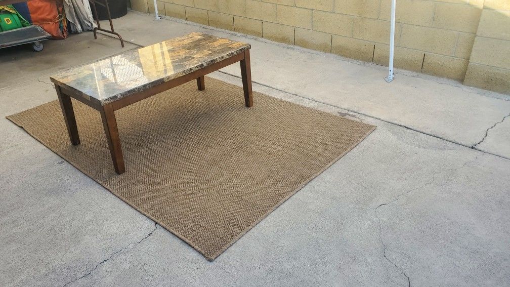 Coffee  Table With  Carpet