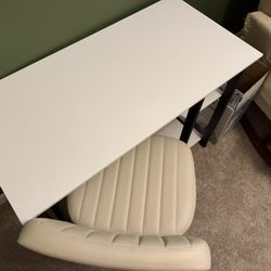 Desk And Chair 