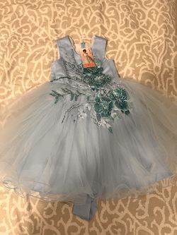 girl dress
