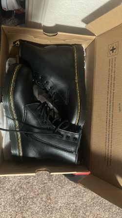 BRAND NEW DOC MARTEN
