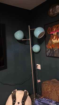 5ft Lamp