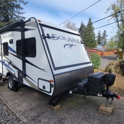 19 Solaire By Palomino147x Rear Bath TT