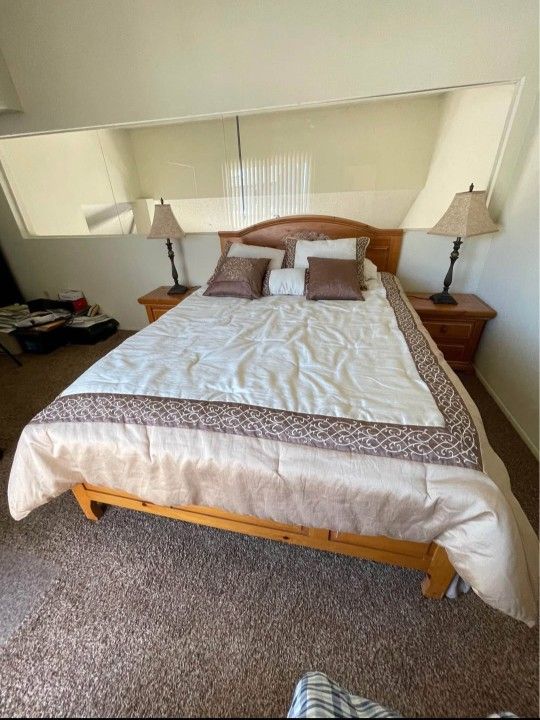 Complete Bedroom Set - Queen bed, 2 Nightstands,  chest of drawers with mirror and roll top desk with chair