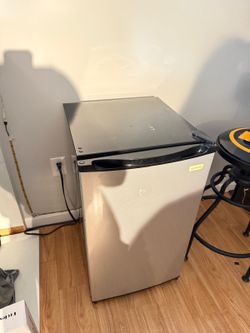 Mini Fridge / Compact Refrigerator – Stainless Steel – Works Great