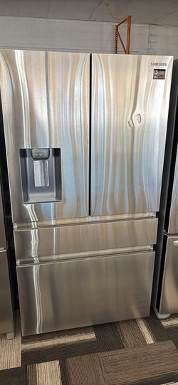 Four-door fridge Samsung
