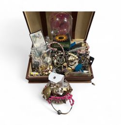 Junk Jewelry Box And Jar