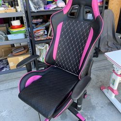 Chair on wheels $80