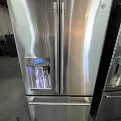 Ge Cafe Counter Depth Refrigerator w/ Keurig 