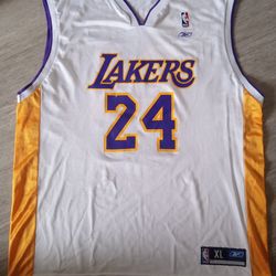 Camiseta  de Kobe Bryant LA LAKERS #24