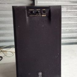 Yamaha 8 YST-SW45 Active Powered Subwoofer 55W 

