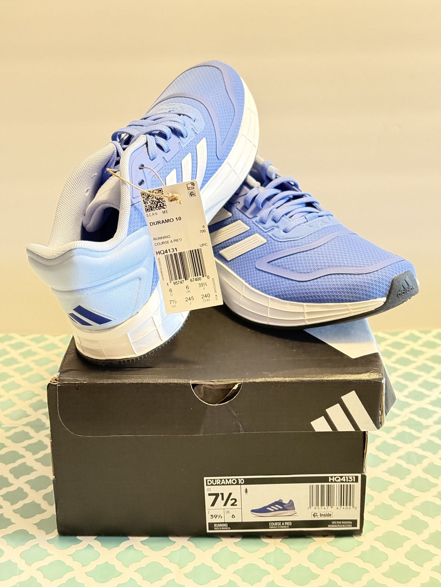Adidas Duramo 10 Running - (Men’s 6.5 - Women’s 7.5)