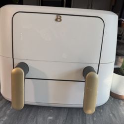 Beautiful Air Fryer Really Good Condition 5 Quart