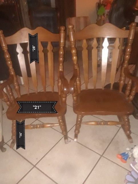 2 Rocking chairs