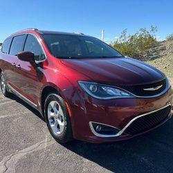 2017 Chrysler Pacifica Touring L Plus 