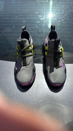 Nike pocketnife River Rock
