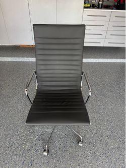 Modern High-Back Executive Office Desk Chair – Gray/Chrome
