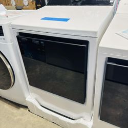 LG 7.3 cu. ft. Vented SMART Gas Dryer in Alpine White with EasyLoad Door and Sensor Dry Technology $489  
