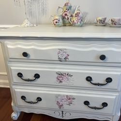 Cute 3 Drawer Small Chest