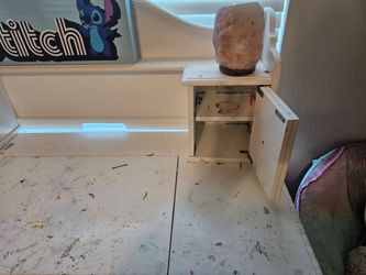 White Wood Vanity with Cabinet