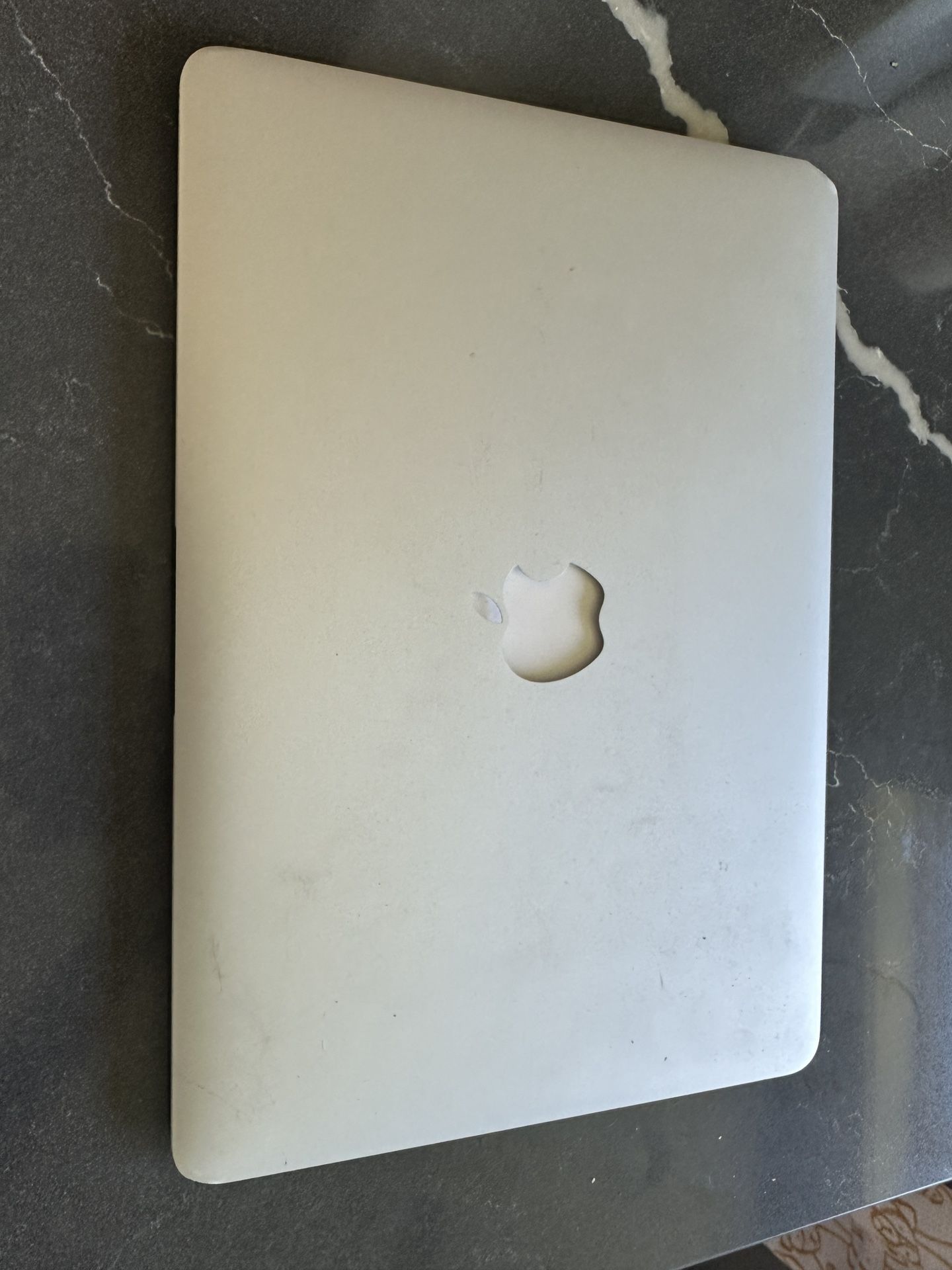 MacBook Air 8GB 1.6 GHz