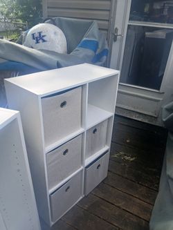 New 6 cube shelf with 5 Drawers