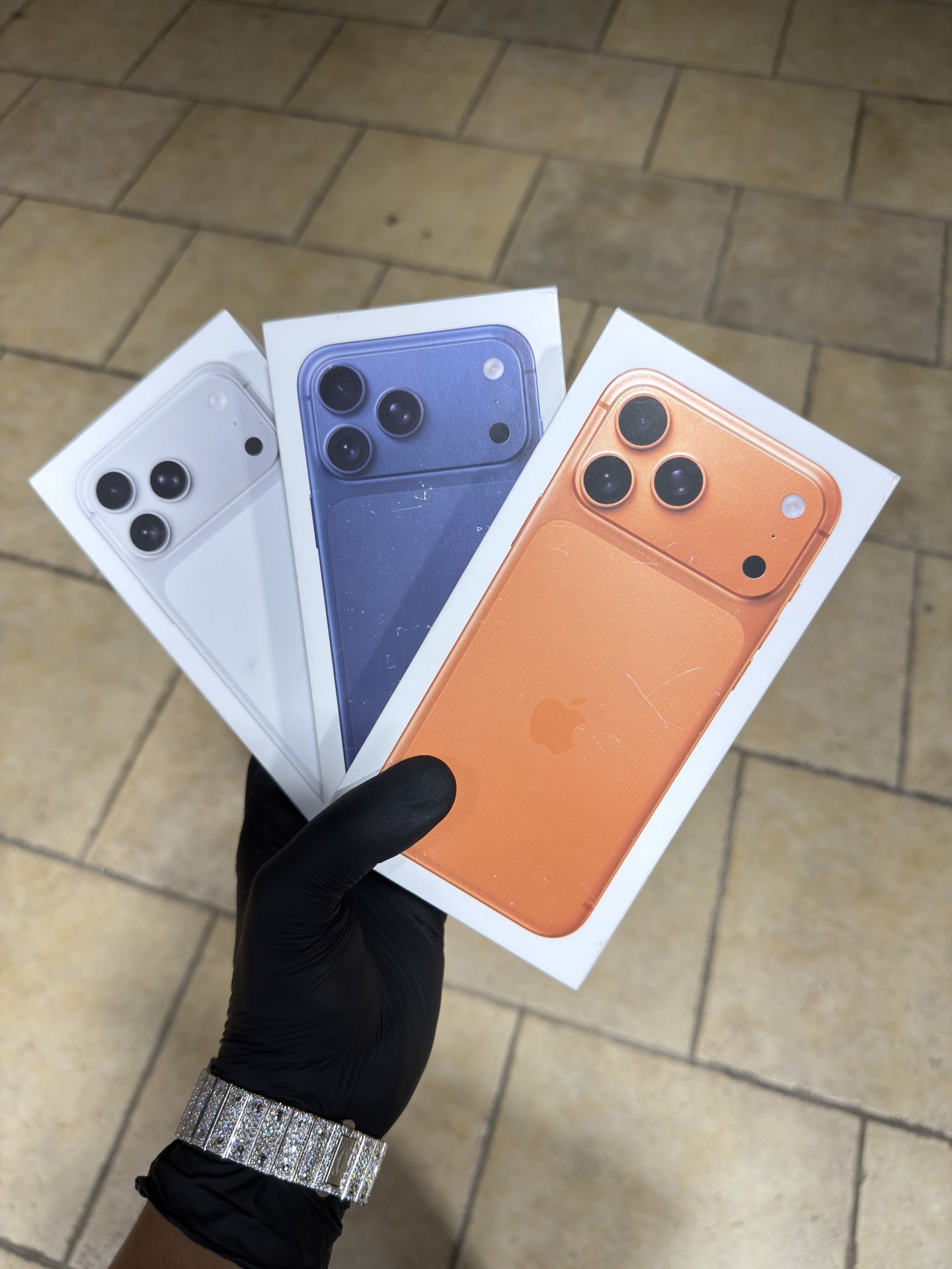 BRAND NEW UNLOCKED iPhone 17 Pro Max 256GB $1299 or $60 Down!