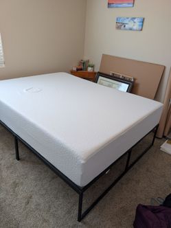 Queen Size Memory Foam Mattress with Metal Platform Bed Frame
