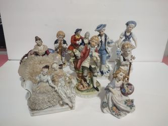 Sets of 9 French figurines
