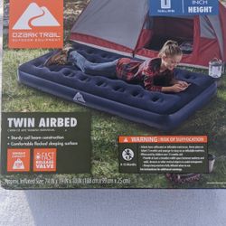 Camping OzarkTrail Twin Air Mattress