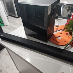 Samsung Soundbar + Subwoofer 