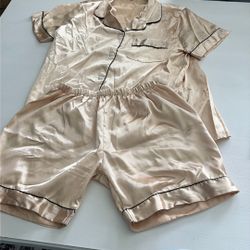 women’s Satin Two Piece Sleep Set Color Champagne