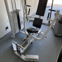 Paramount Commercial Seated Chest Press With PreStretch Pedal