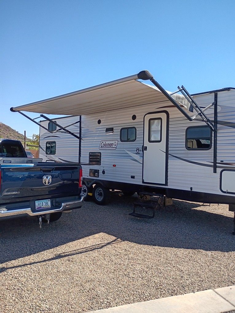 2016 Coleman Lantern LT