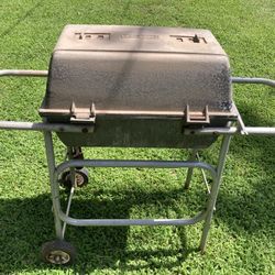 VINTAGE ALUMINUM CHARCOAL GRILL