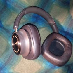 DALI 10-12 Wireless Headphones 