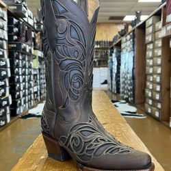 Women’s boots
