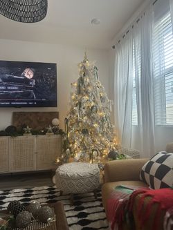 Flocked 7.5 Ft Christmas Tree