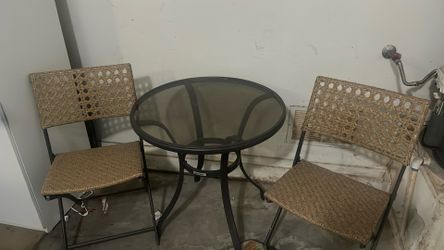 2 Chairs And Table 