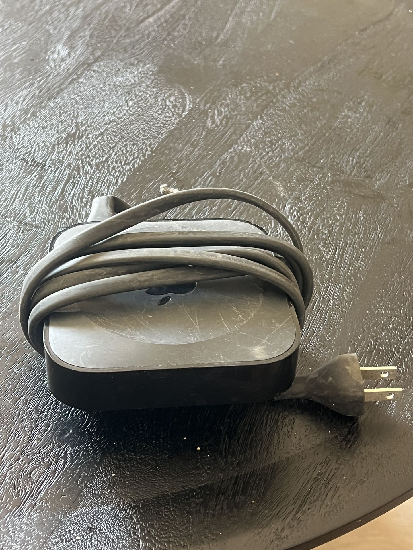 APPLE TV WITH ALL CABLES AND HDMI INCLUDED