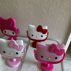 Hello Kitty Mirror