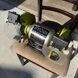 Bench grinder
