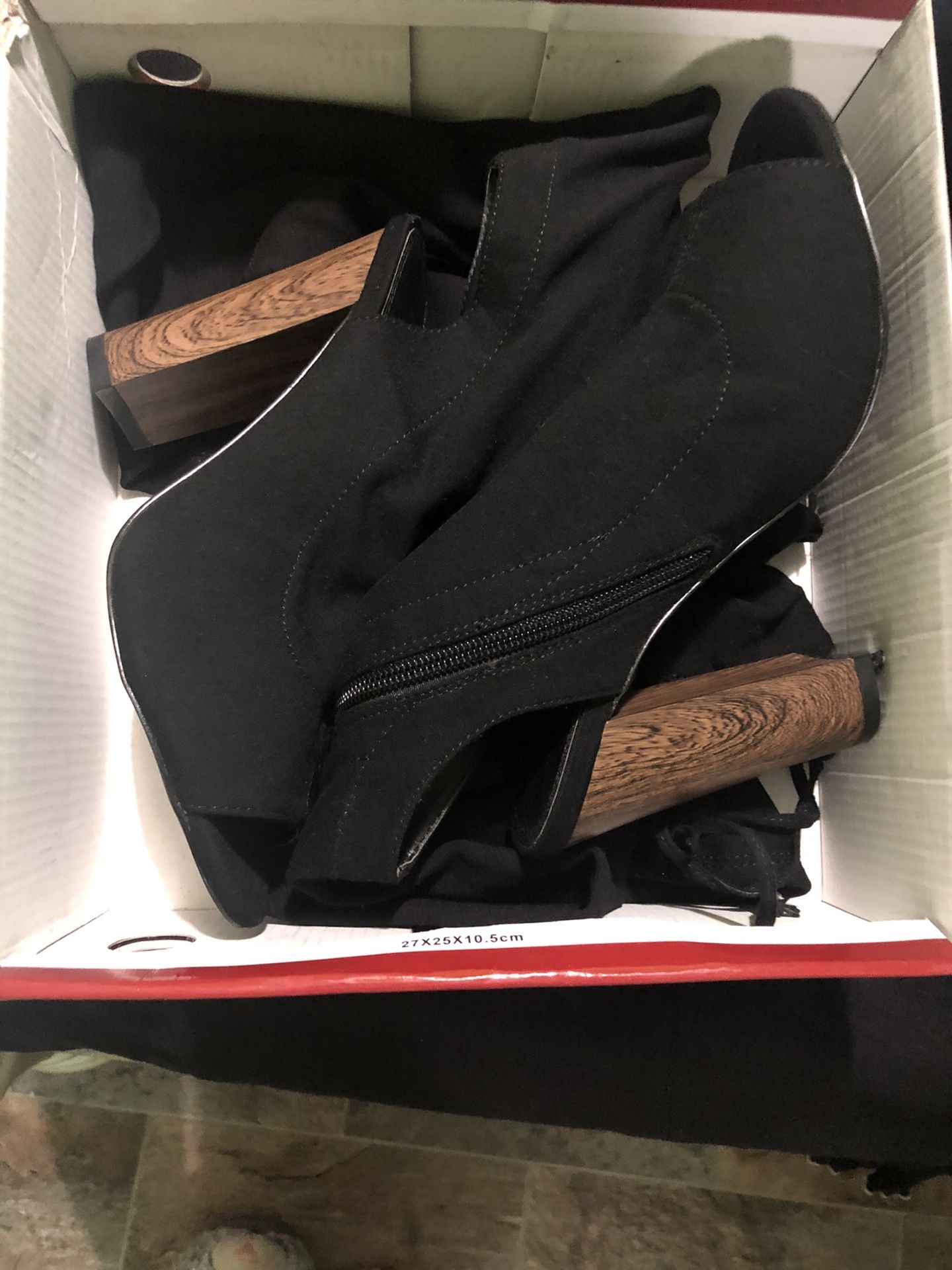 Stretchy Black Boots Size 7