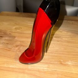 Carolina Herrera Very Good Girl Elixar Edp